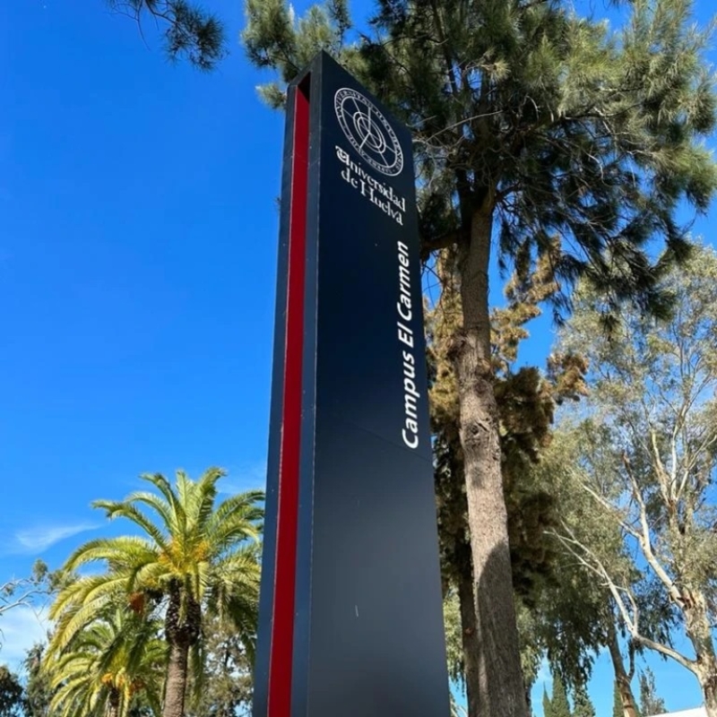 TOTEM UNIVERSIDAD DE HUELVA